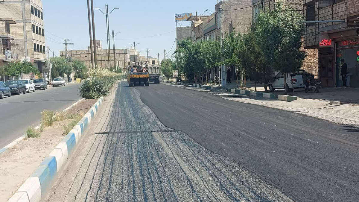 60 درصد سهمیه آسفالت منطقه 2 قم تاکنون توزیع‌شده است/سهم پایین مشارکت شهروندان در جداول گذاری کوچه‌ها